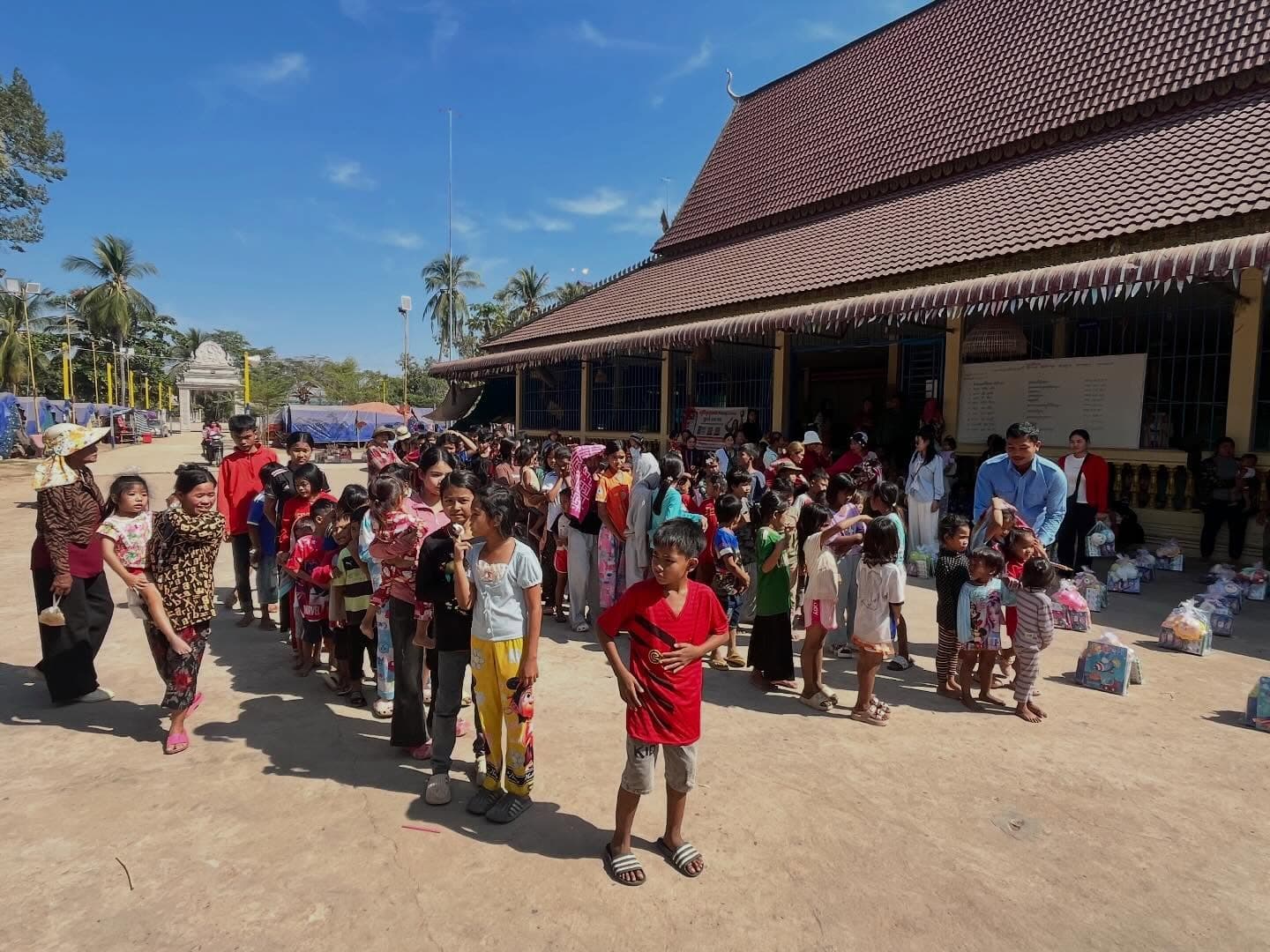 A community meal program supported through collective giving